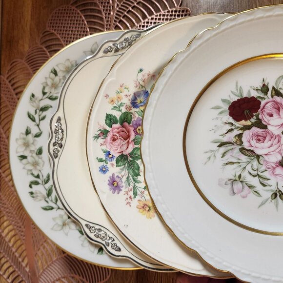 4- Mismatched Fine China Salad Lunch Plates Floral Rims 8" Porcelain Eclectic - Picture 1 of 7